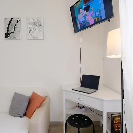 2 Minuti Dal Treno Apartment