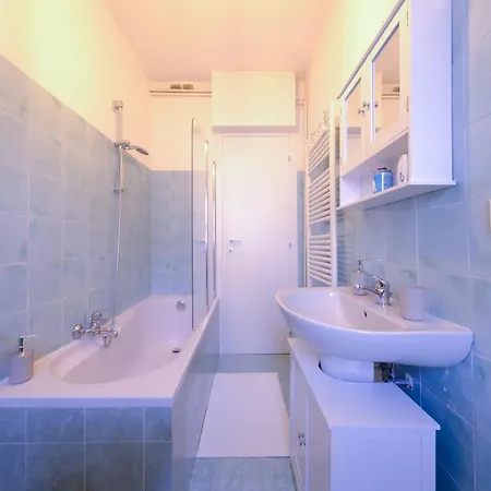 2 Minuti Dal Treno Apartment